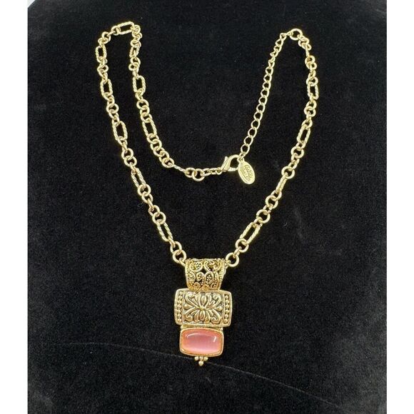 Cookie Lee Gold Tone Pink Cats Eye Floral Pendant Oval Round Link Necklace - Picture 4 of 9